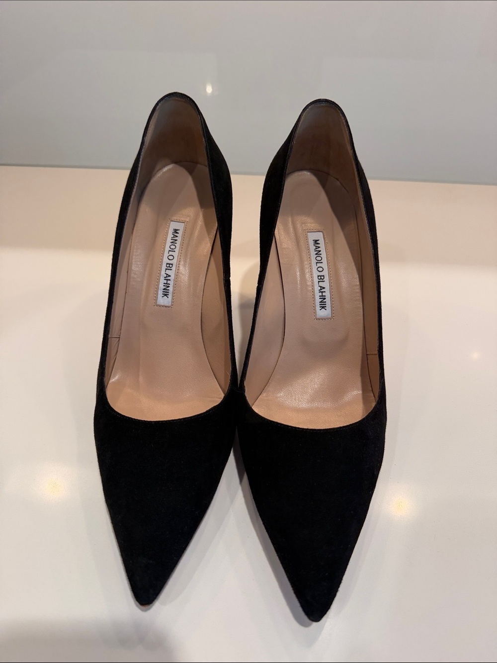 Manolo Blahnik Black Suede Pointed-Toe Pumps Siz
